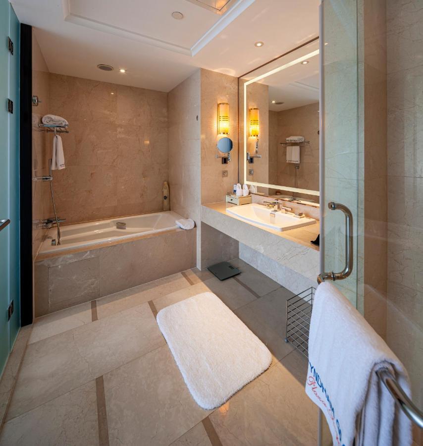 Wyndham Grand Plaza Royale Changsheng Jiangyin Екстериор снимка