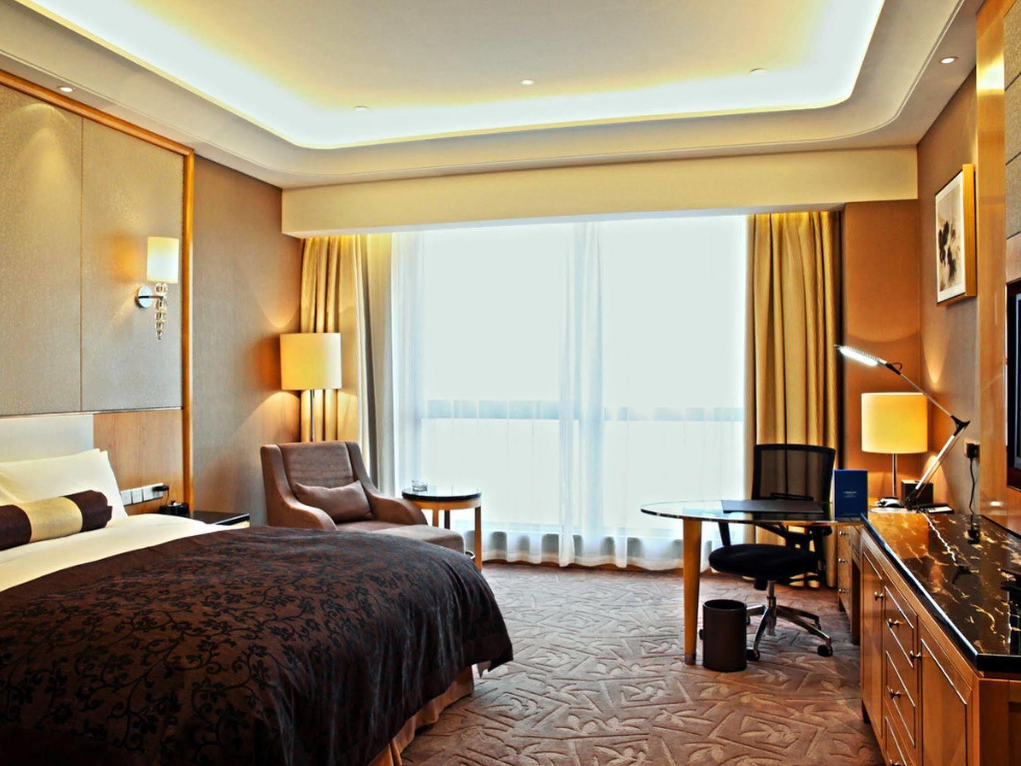 Wyndham Grand Plaza Royale Changsheng Jiangyin Екстериор снимка